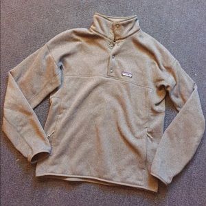 MEDIUM SYNCHILLA BARELY USED 🗻